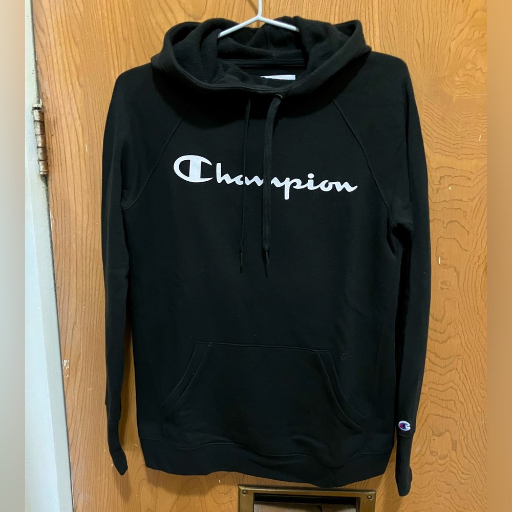 Women’s XS Champion hoodie, black